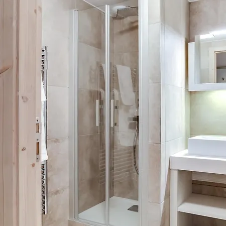 Moderne 3 Pieces A Avec Parking Et Wifi - Fr-1-562-28 Apartamento Courchevel